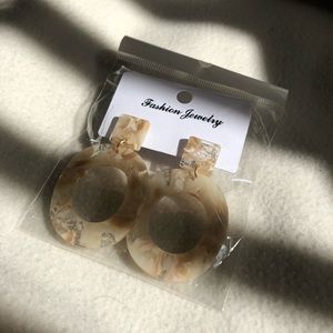 Tortoise shell nude resin earrings